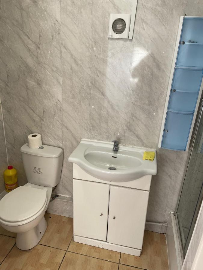 מלון קובנטרי Quite Broad Resr 1 מראה חיצוני תמונה